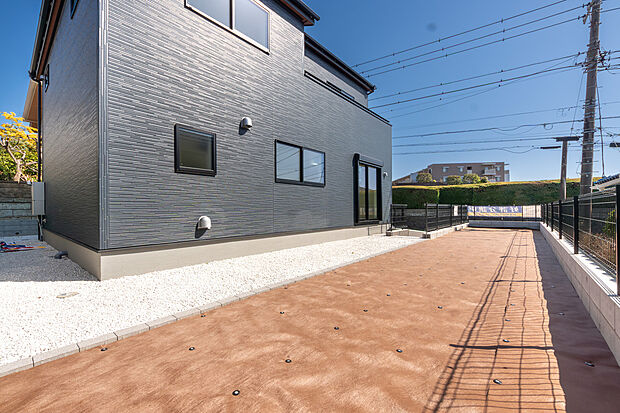 【「憧れのガーデンライフ】碧空とガーデンライフが可能な日々の暮らしを豊かに彩ります。