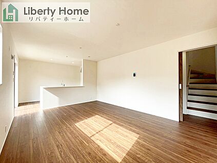 リビング　(２号棟)