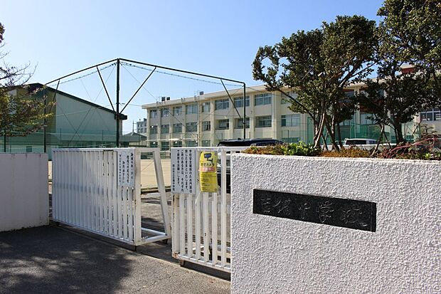 吉備中学校（約450m・徒歩6分）