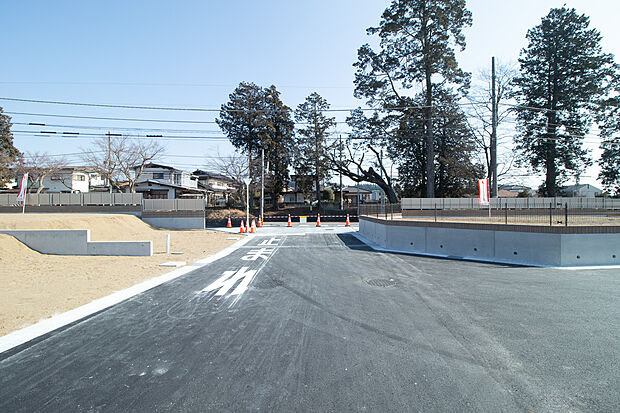 【現地写真】日光街道沿いの区画は、街路樹の緑が望め、四季を楽しむことができます。
日光街道から出入りできるので、宇都宮環状線や宇都宮ICへのアクセスもしやすいです。