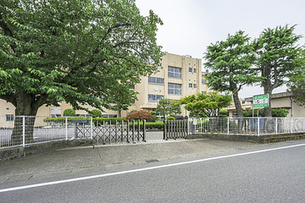 前橋市立元総社中学校