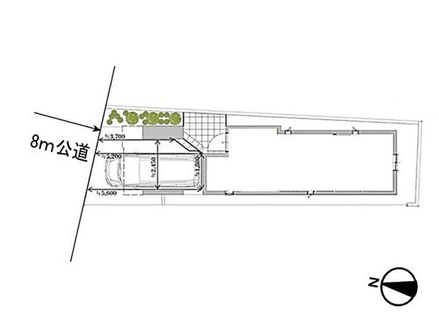 前面道路は約8ｍとゆとりがあり、お車の出し入れもスムーズに行え、毎日の駐車も安心ですね。