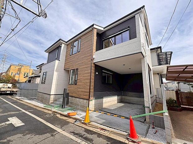 ゆったりと暮らしたい方はもちろん、子育てファミリーにもオススメのエリアです。「住み心地」に拘った設計と暮らしと家族を守る安心設備も充実しております♪