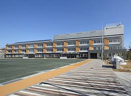 世田谷区立城山小学校 314m