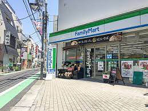 ファミリーマート 千歳船橋駅北店（約355m）