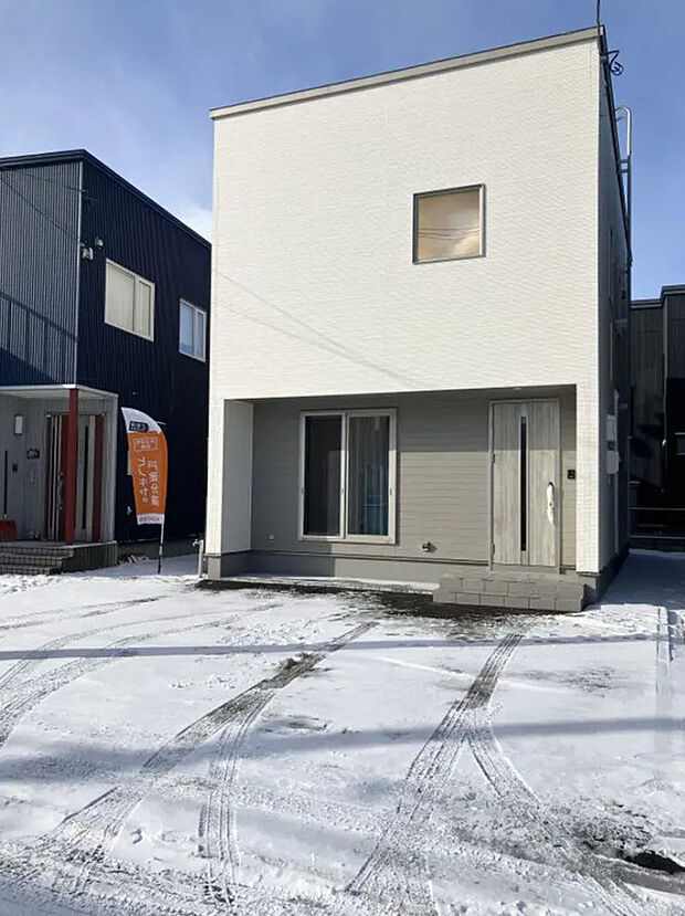 【2号棟外観】3LDK+ぬくぬくヌック+WIC 充実の間取りです!