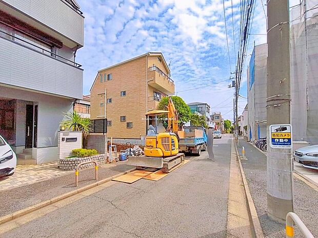 ≪見学予約可能!≫
幅7.63mのゆとりある南道路接道で、駐車楽々&日当たり良好☆