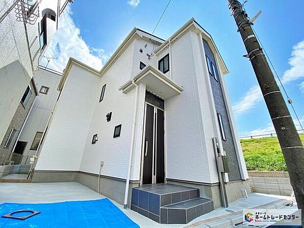 【現地外観写真】≪現地ご案内は便利なネット予約も可能です!お気軽にお問い合わせください♪≫
当日のご見学予約も承ります。同じものは2つとない「夢のマイホーム」との出会いが待っているかもしれません。