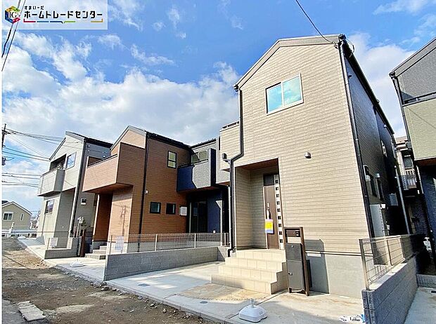 【現地外観写真】≪即入居可！すぐに新生活が始められます。≫
（3号棟）耐震に優れた工法を採用、一生住む家だから構造にも環境にもこだわりを。
（3号棟）