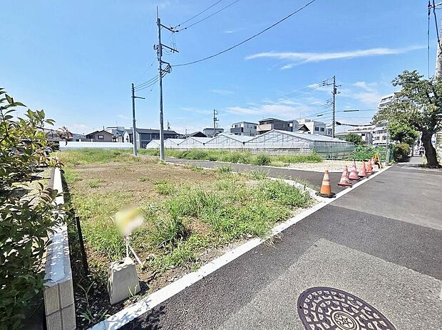 【現地外観写真】≪現地ご案内は便利なネット予約も可能です！お気軽にお問い合わせください♪≫新築一戸建て　家族の笑い声が自然と生まれます！