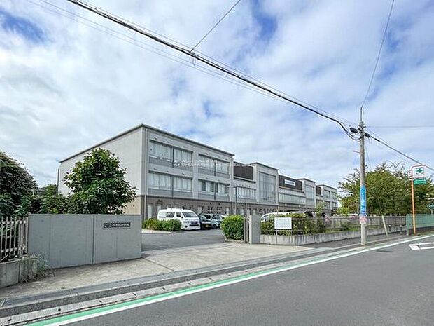 八千代市立八千代中学校(約1,100m)