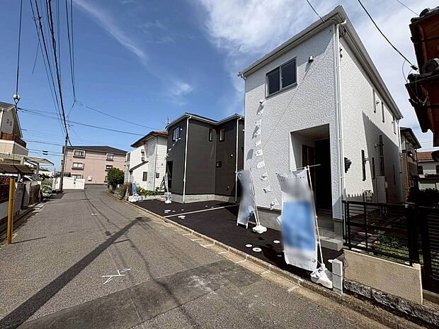 【現地外観写真】平日・土日祝日やお仕事帰りなどお客様のご都合に合わせて、営業スタッフが誠心誠意真心込めて御対応してます。詳しくは0120-388-880までお気軽にお問い合わせください。