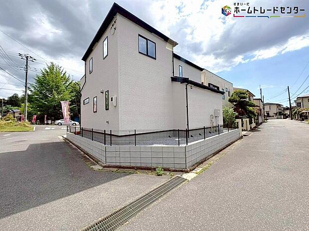 【前面道路含む現地写真】この風景が暮らしの一部に。毎日がイキイキと笑顔溢れる暮らしの始まりです♪ぜひ一度この見晴らしを体感してみませんか♪ご都合の良い時 自由に外観ご覧になれます。ご内見ご希望の際はぜひお気軽にご連絡下さい♪
