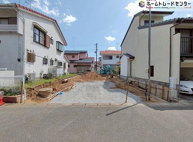 【現地外観写真】当物件のご案内につきましては、【施工例】を営業スタッフがご案内いたします♪休日、お仕事帰りなど、ご都合に合わせていつでもご案内いたします♪周辺環境と併せて、実際に現地をご確認ください♪