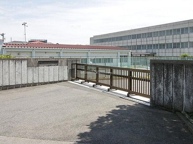佐倉市立西志津中学校（約850m）