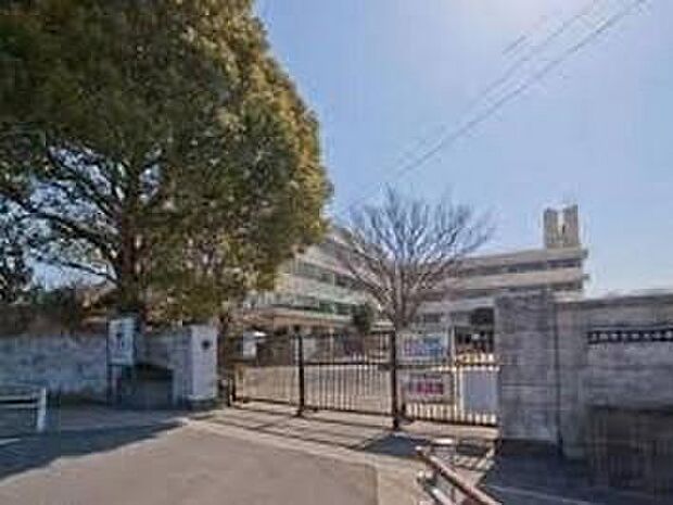 三郷市立吹上小学校