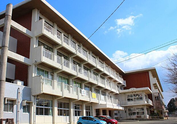 合志市立西合志南中学校（約1,245m）