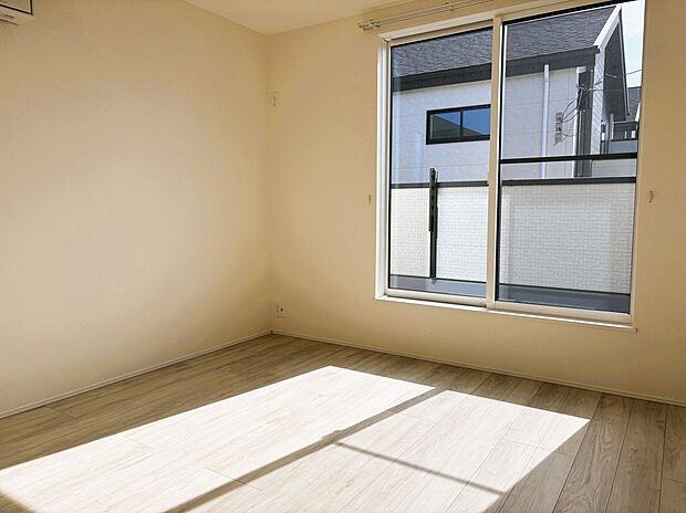 【1号棟　主寝室】6.8帖