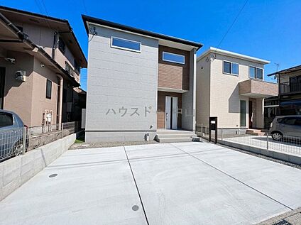  ＼ゆとりの駐車スペース3台分／