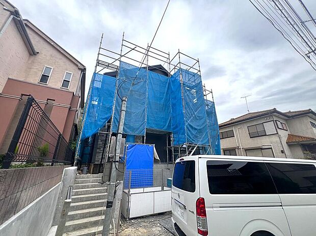住宅ローンに関してもお任せ下さい♪
〇頭金、自己資金無しでも購入できます
〇マイカーローン、カードローンを住宅ローンでおまとめ可
〇家具、家電、引っ越し費用も借入可
〇勤続年数１年未満可