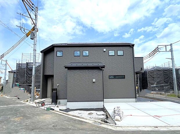 5号棟
本日の「見学希望」大歓迎♪
ご希望の方は→【0120-888-958】まで♪
周辺物件もまとめてご紹介可能です♪