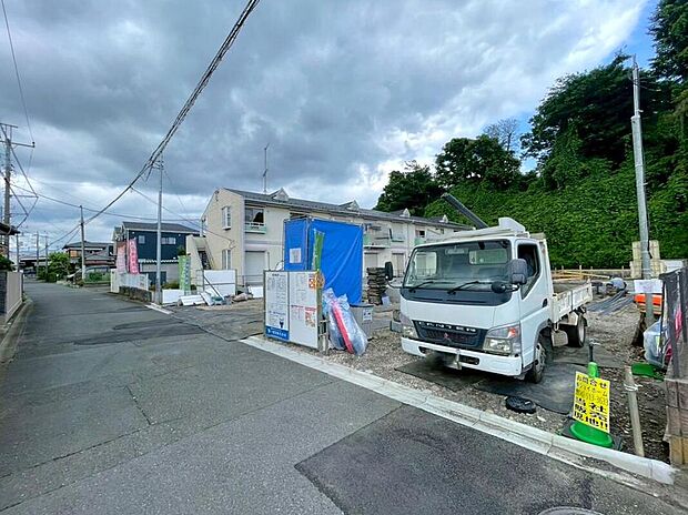 住宅ローンに関してもお任せ下さい♪
〇頭金、自己資金無しでも購入できます
〇マイカーローン、カードローンを住宅ローンでおまとめ可
〇家具、家電、引っ越し費用も借入可
〇勤続年数１年未満可