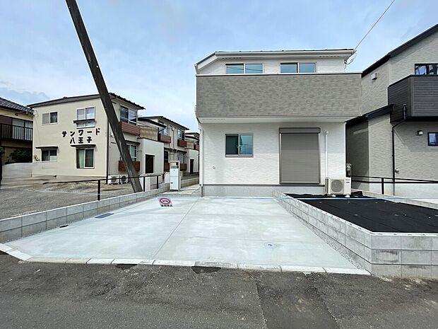 【現地外観写真】2号棟 資料送付・ご見学即対応!ご不明点等、スタッフがしっかりと説明させていただきますので、安心して現地をご覧ください☆