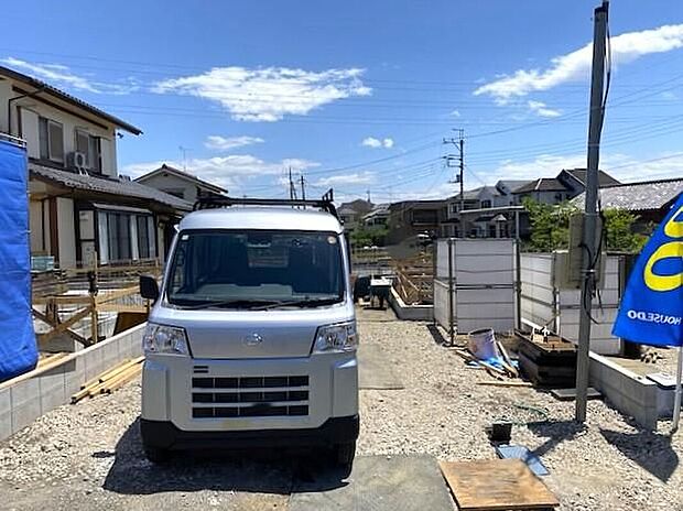 【現地外観写真】穏やかな空気の流れる落ち着いた住環境です。ぜひ、現地へ足をお運びいただき実際の環境・陽当たりをご確認下さいませ♪
