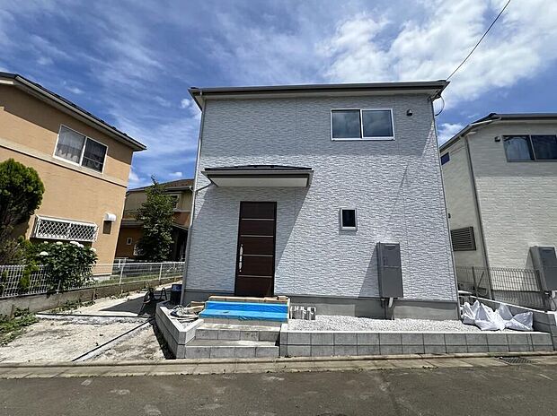 【現地外観写真】気になった物件すぐにご見学対応させていただきます♪平日・お仕事帰りなど、いつでもご案内可能です♪周辺環境と併せて、実際に現地をご確認ください♪
