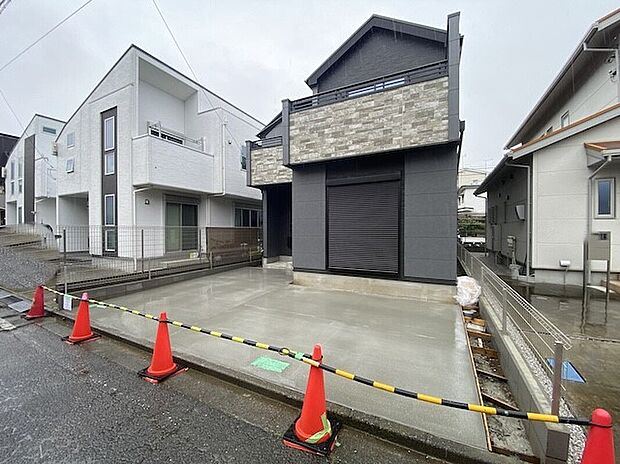【現地外観写真】～高断熱＋省エネのZEH水準住宅～LDK20帖超の南向き住空間