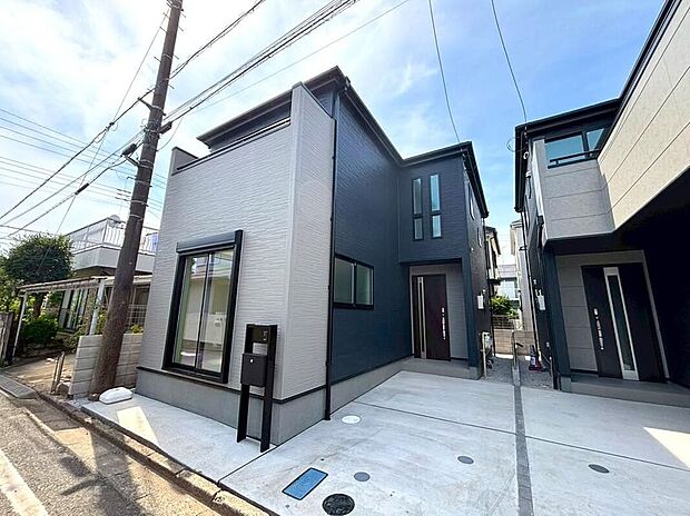 【駐車場】敷地内駐車場完備！雨の日のお買い物や、小さなお子様とのお出かけも安心です。