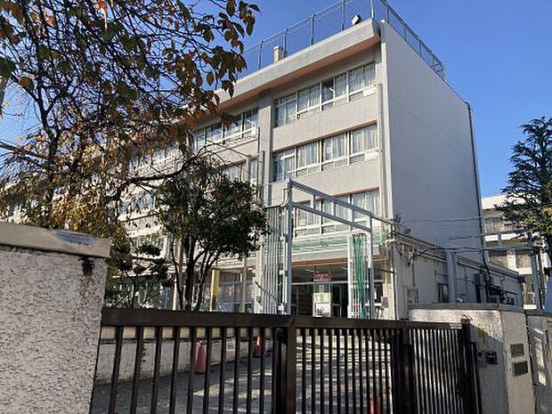 目黒区立東根小学校