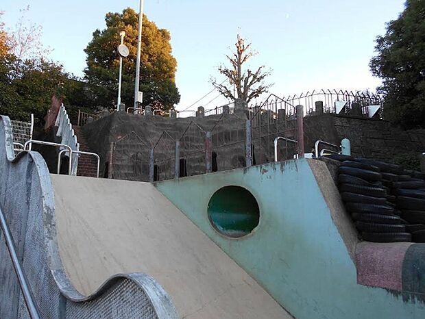堂寺児童公園（約150m）