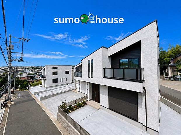 施工例の為、分譲中の建物とは外壁、屋根開口部等の形状・仕様が異なります。