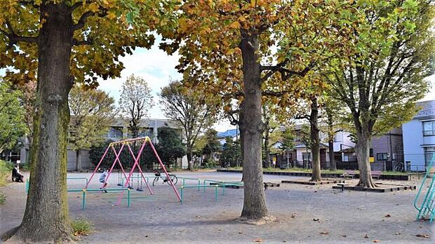 馬場四丁目公園(約190m)