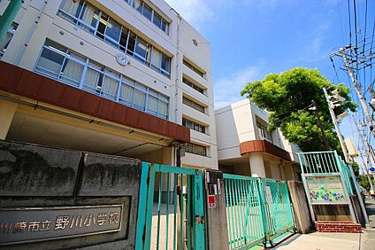 川崎市立野川小学校 1220m(徒歩16分)