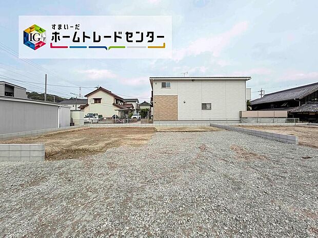 一戸建ての大きなメリットは、「自分の土地」を自由に使えること。好きなペットが飼えるほか、ガーデニングやＤＩＹ、車やバイクの手入れなど様々な趣味を楽しめます♪
