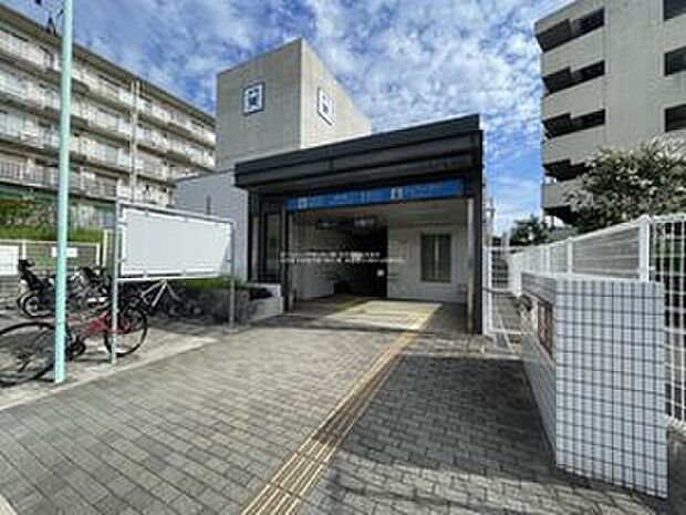 名古屋市営桜通線「神沢」駅（約880m）