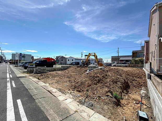 【現地外観写真】建築中のためモデルハウスで構造説明会を開催しております☆設備や構造などご説明いたします！お気軽にお問い合わせください♪