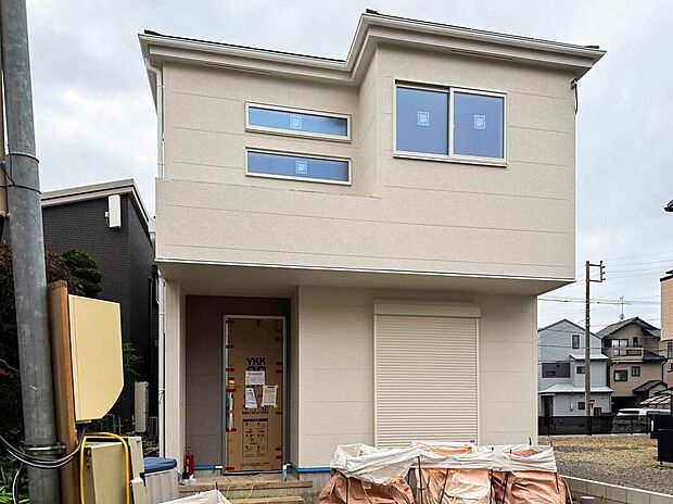【現地外観写真】長期優良住宅♪並列駐車２台可能！収納豊富で日当たりも良好♪