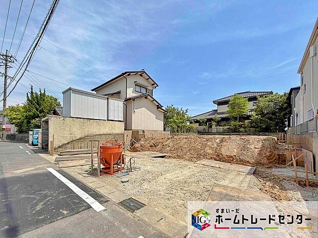 【現地外観写真】住宅の構造や設備仕様・完成イメージなどのご質問はいつでもお気軽にお問い合わせ下さいませ☆資料もお送りいたします♪