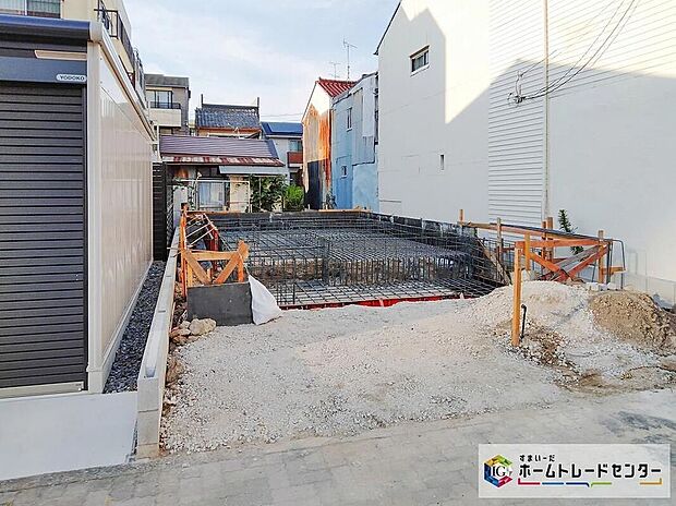 【現地外観写真】住宅の構造や設備仕様・完成イメージなどのご質問はいつでもお気軽にお問い合わせ下さいませ☆資料もお送りいたします♪