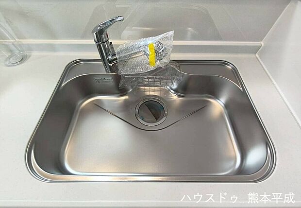 【シンク】耐久性が良く、お手入れがしやすいステンレスのシンクです