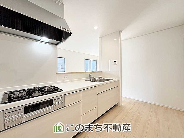 人気の対面式キッチン☆料理をしながらご家族とコミュニケーションが取れます♪