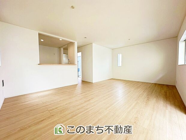 時間のゆとりと空間、暖かな陽光がもたらす光と風を独占してください。新しい暮らしが始まります。