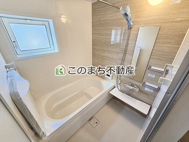 同社施工物件の写真です。※建具やフローリング、その他仕様が異なる場合がございます。