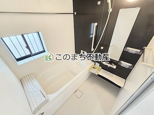 同社施工物件の写真です。※建具やフローリング、その他仕様が異なる場合がございます。