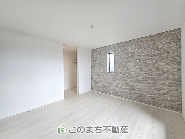 【洋室】南向きで陽当たりの良い洋室♪風通しもよく快適です☆