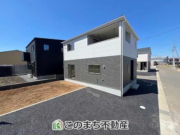 【外観】本日ご内覧できます(*^^*) お電話でのお問合せが非常にスムーズです！ 現地直接集合のお待ち合わせも大丈夫です！ お気軽にお問合せ下さい(^^)/ 