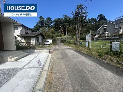 ２号棟　前面道路